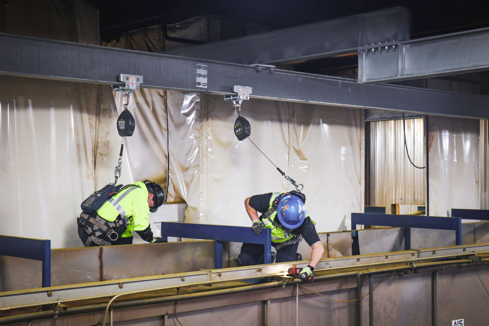 Rv Overhead Fall Protection Safe Gangways | Premium Railcar Fall Protection